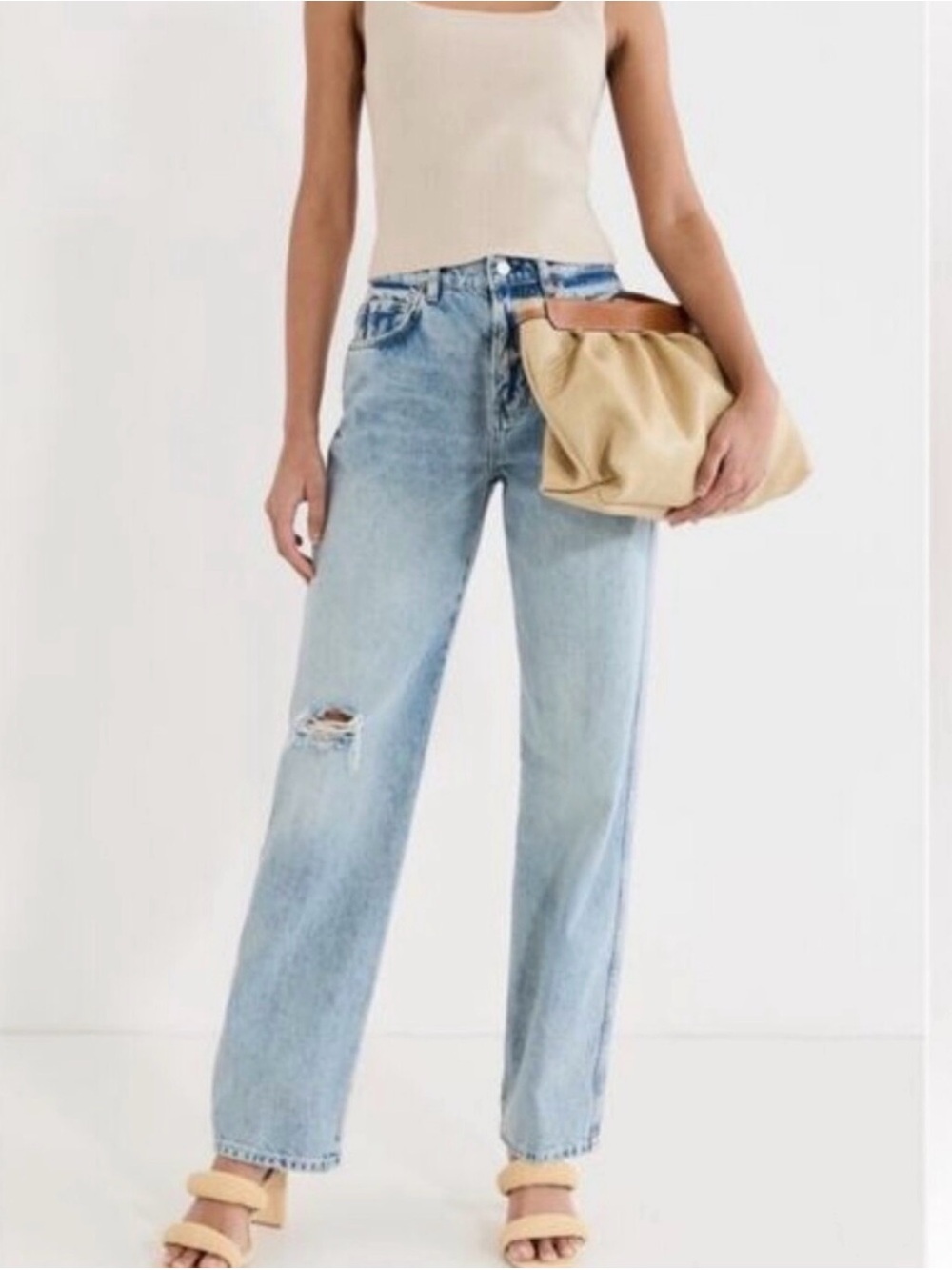 Reformation - Val 90s Mid Rise Straight Short Jeans - Size 25